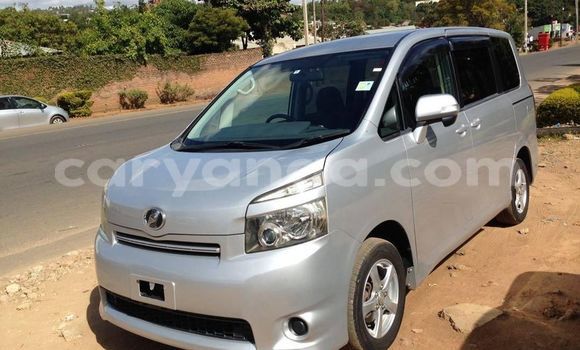 Buy Used Toyota Voxy Silver Car in Blantyre in Malawi Buy Used Toyota Voxy Silver Car in Blantyre in Malawi
