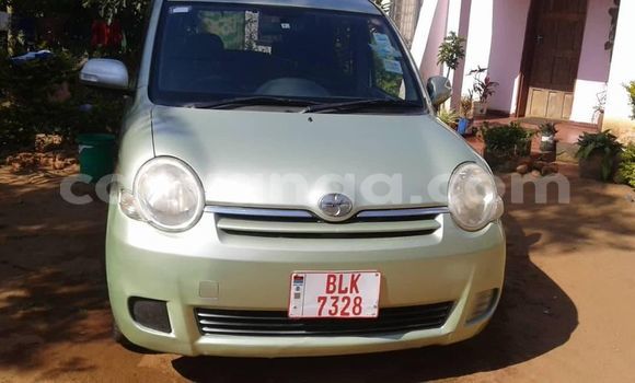 Buy Used Toyota Sienta Green Car in Blantyre in Malawi Buy Used Toyota Sienta Green Car in Blantyre in Malawi