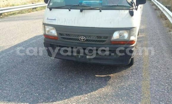Buy Used Toyota Hiace White Car in Lilongwe in Malawi Buy Used Toyota Hiace White Car in Lilongwe in Malawi