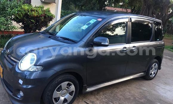 Buy Used Toyota Sienta Black Car in Lilongwe in Malawi Buy Used Toyota Sienta Black Car in Lilongwe in Malawi