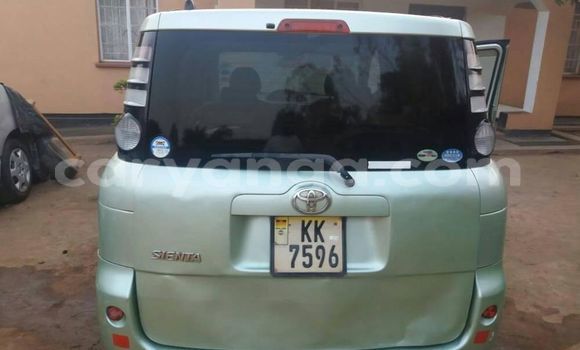 Buy Used Toyota Sienta Green Car in Lilongwe in Malawi Buy Used Toyota Sienta Green Car in Lilongwe in Malawi