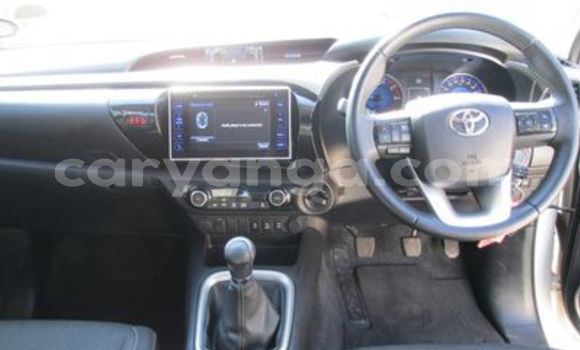 Buy Used Toyota Hilux White Car in Lilongwe in Malawi Buy Used Toyota Hilux White Car in Lilongwe in Malawi