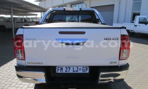 Buy Used Toyota Hilux White Car in Lilongwe in Malawi Buy Used Toyota Hilux White Car in Lilongwe in Malawi