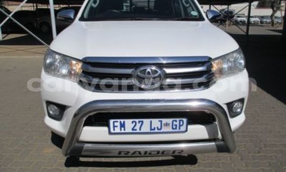 Buy Used Toyota Hilux White Car in Lilongwe in Malawi Buy Used Toyota Hilux White Car in Lilongwe in Malawi