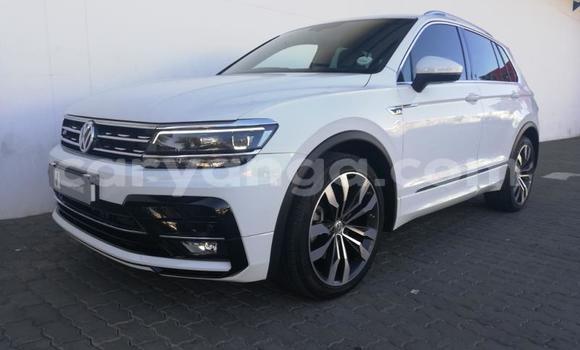 Nunua Ilio tumika Volkswagen Tiguan White Gari ndani ya Blantyre nchini Malawi Nunua Ilio tumika Volkswagen Tiguan White Gari ndani ya Blantyre nchini Malawi