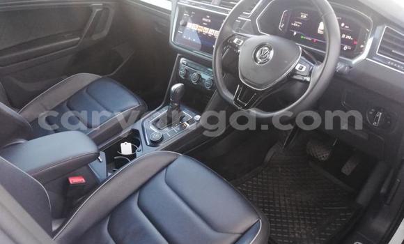 Nunua Ilio tumika Volkswagen Tiguan White Gari ndani ya Blantyre nchini Malawi Nunua Ilio tumika Volkswagen Tiguan White Gari ndani ya Blantyre nchini Malawi