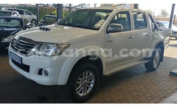 Nunua Ilio tumika Toyota Hilux White Gari ndani ya Blantyre nchini Malawi Nunua Ilio tumika Toyota Hilux White Gari ndani ya Blantyre nchini Malawi