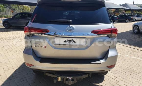 Nunua Ilio tumika Toyota Fortuner Silver Gari ndani ya Blantyre nchini Malawi Nunua Ilio tumika Toyota Fortuner Silver Gari ndani ya Blantyre nchini Malawi
