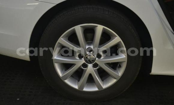 Nunua Ilio tumika Volkswagen Jetta White Gari ndani ya Lilongwe nchini Malawi Nunua Ilio tumika Volkswagen Jetta White Gari ndani ya Lilongwe nchini Malawi