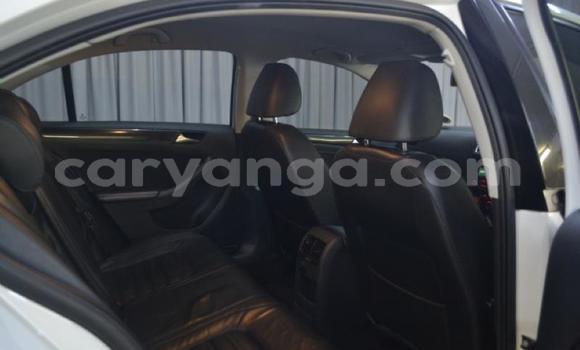 Nunua Ilio tumika Volkswagen Jetta White Gari ndani ya Lilongwe nchini Malawi Nunua Ilio tumika Volkswagen Jetta White Gari ndani ya Lilongwe nchini Malawi