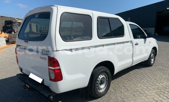 Buy Used Toyota Hilux White Car in Balaka in Balaka Buy Used Toyota Hilux White Car in Balaka in Balaka