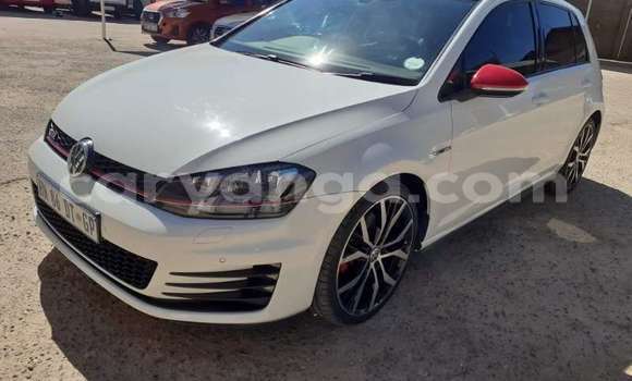 Buy Used Volkswagen Golf R White Car in Balaka in Balaka Buy Used Volkswagen Golf R White Car in Balaka in Balaka