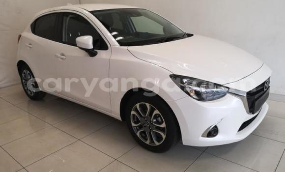 Nunua Ilio tumika Mazda Mazda 2 White Gari ndani ya Lilongwe nchini Malawi Nunua Ilio tumika Mazda Mazda 2 White Gari ndani ya Lilongwe nchini Malawi