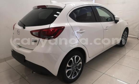 Nunua Ilio tumika Mazda Mazda 2 White Gari ndani ya Lilongwe nchini Malawi Nunua Ilio tumika Mazda Mazda 2 White Gari ndani ya Lilongwe nchini Malawi