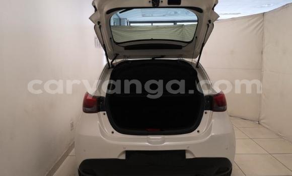 Nunua Ilio tumika Mazda Mazda 2 White Gari ndani ya Lilongwe nchini Malawi Nunua Ilio tumika Mazda Mazda 2 White Gari ndani ya Lilongwe nchini Malawi
