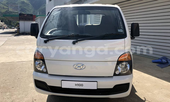 Buy Used Hyundai H1 White Car in Lilongwe in Malawi Buy Used Hyundai H1 White Car in Lilongwe in Malawi