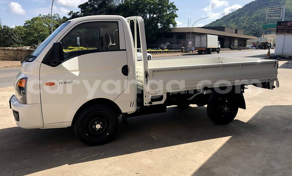 Buy Used Hyundai H1 White Car in Lilongwe in Malawi Buy Used Hyundai H1 White Car in Lilongwe in Malawi