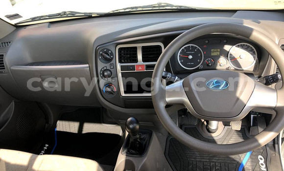 Buy Used Hyundai H1 White Car in Lilongwe in Malawi Buy Used Hyundai H1 White Car in Lilongwe in Malawi