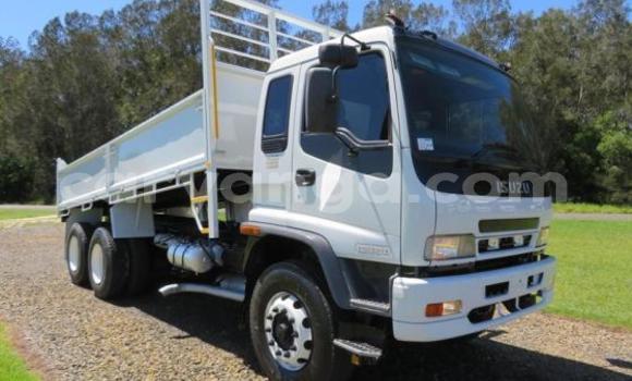 Buy Used Isuzu FTR 850 White Truck in Lilongwe in Malawi