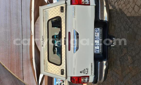 Nunua Ilio tumika Toyota Hilux White Gari ndani ya Lilongwe nchini Malawi Nunua Ilio tumika Toyota Hilux White Gari ndani ya Lilongwe nchini Malawi