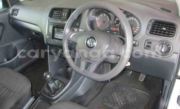 Nunua Ilio tumika Volkswagen Polo White Gari ndani ya Lilongwe nchini Malawi Nunua Ilio tumika Volkswagen Polo White Gari ndani ya Lilongwe nchini Malawi