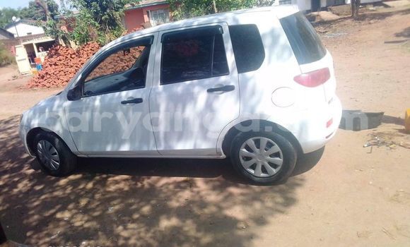 Acheter Occasion Voiture Mazda Demio Blanc à Blantyre, Malawi Acheter Occasion Voiture Mazda Demio Blanc à Blantyre, Malawi