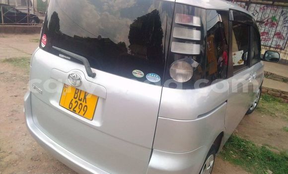 Buy Used Toyota Sienta Silver Car in Blantyre in Malawi Buy Used Toyota Sienta Silver Car in Blantyre in Malawi