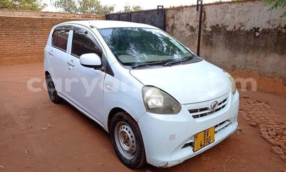 Nunua Ilio tumika Daihatsu Esse White Gari ndani ya Blantyre nchini Malawi Nunua Ilio tumika Daihatsu Esse White Gari ndani ya Blantyre nchini Malawi