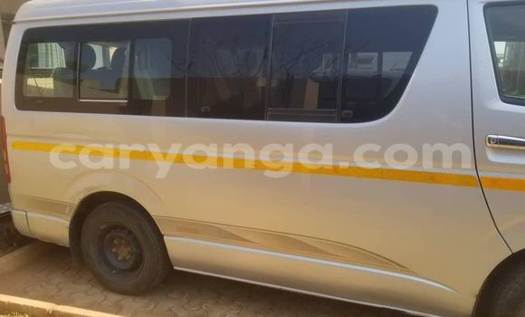 Nunua Ilio tumika Toyota Hiace Silver Gari ndani ya Blantyre nchini Malawi Nunua Ilio tumika Toyota Hiace Silver Gari ndani ya Blantyre nchini Malawi