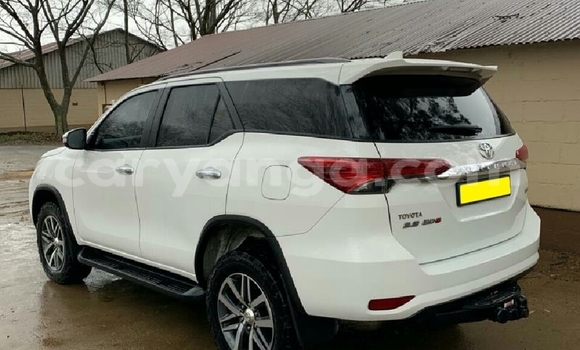 Buy Used Toyota Fortuner White Car in Lilongwe in Malawi Buy Used Toyota Fortuner White Car in Lilongwe in Malawi