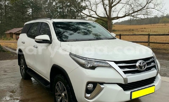 Buy Used Toyota Fortuner White Car in Lilongwe in Malawi Buy Used Toyota Fortuner White Car in Lilongwe in Malawi