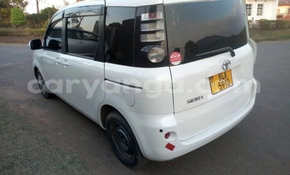 Buy Used Toyota Sienta White Car in Blantyre in Malawi Buy Used Toyota Sienta White Car in Blantyre in Malawi