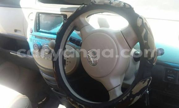 Acheter Occasion Voiture Toyota Sienta Bleu à Blantyre, Malawi Acheter Occasion Voiture Toyota Sienta Bleu à Blantyre, Malawi