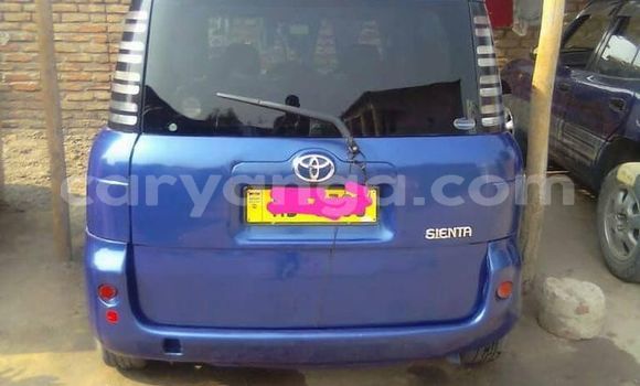Acheter Occasion Voiture Toyota Sienta Bleu à Blantyre, Malawi Acheter Occasion Voiture Toyota Sienta Bleu à Blantyre, Malawi