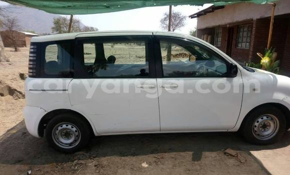 Acheter Occasion Voiture Toyota Sienta Blanc à Blantyre, Malawi Acheter Occasion Voiture Toyota Sienta Blanc à Blantyre, Malawi