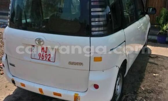 Acheter Occasion Voiture Toyota Sienta Blanc à Blantyre, Malawi Acheter Occasion Voiture Toyota Sienta Blanc à Blantyre, Malawi