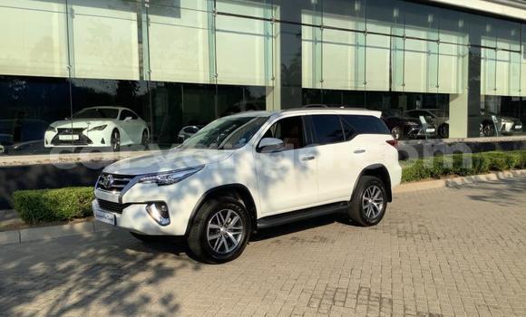 Nunua Ilio tumika Toyota Fortuner White Gari ndani ya Blantyre nchini Malawi Nunua Ilio tumika Toyota Fortuner White Gari ndani ya Blantyre nchini Malawi