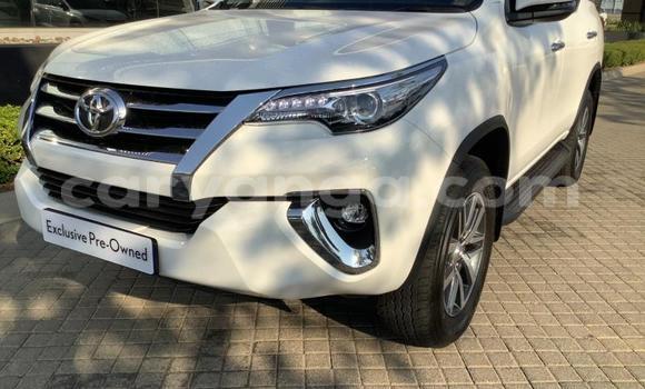 Nunua Ilio tumika Toyota Fortuner White Gari ndani ya Blantyre nchini Malawi Nunua Ilio tumika Toyota Fortuner White Gari ndani ya Blantyre nchini Malawi