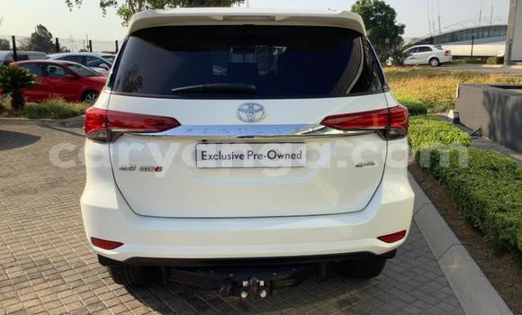 Nunua Ilio tumika Toyota Fortuner White Gari ndani ya Blantyre nchini Malawi Nunua Ilio tumika Toyota Fortuner White Gari ndani ya Blantyre nchini Malawi