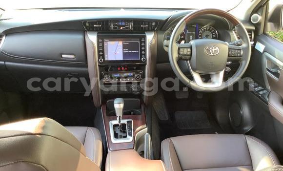 Nunua Ilio tumika Toyota Fortuner White Gari ndani ya Blantyre nchini Malawi Nunua Ilio tumika Toyota Fortuner White Gari ndani ya Blantyre nchini Malawi