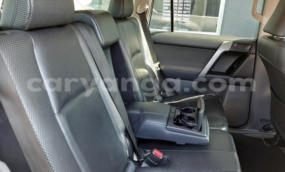 Nunua Ilio tumika Toyota Prado Silver Gari ndani ya Blantyre nchini Malawi Nunua Ilio tumika Toyota Prado Silver Gari ndani ya Blantyre nchini Malawi