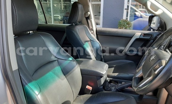Nunua Ilio tumika Toyota Prado Silver Gari ndani ya Blantyre nchini Malawi Nunua Ilio tumika Toyota Prado Silver Gari ndani ya Blantyre nchini Malawi