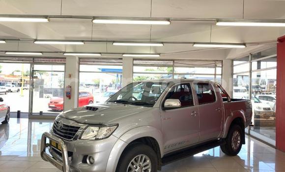 Nunua Ilio tumika Toyota Hilux Silver Gari ndani ya Blantyre nchini Malawi Nunua Ilio tumika Toyota Hilux Silver Gari ndani ya Blantyre nchini Malawi