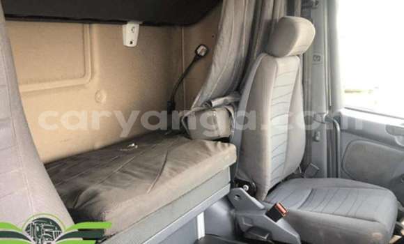 Nunua Ilio tumika Scania R420 White Lori ndani ya Blantyre nchini Malawi Nunua Ilio tumika Scania R420 White Lori ndani ya Blantyre nchini Malawi