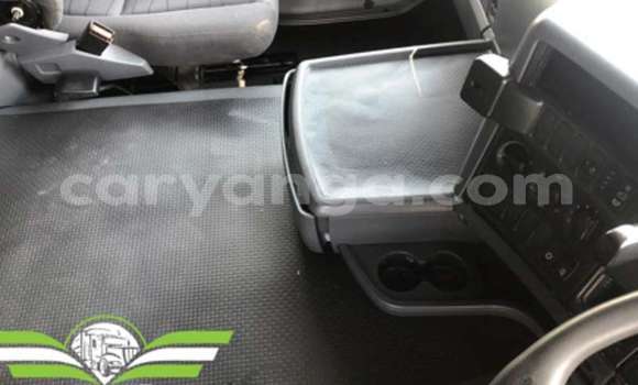 Nunua Ilio tumika Scania R420 White Lori ndani ya Blantyre nchini Malawi Nunua Ilio tumika Scania R420 White Lori ndani ya Blantyre nchini Malawi