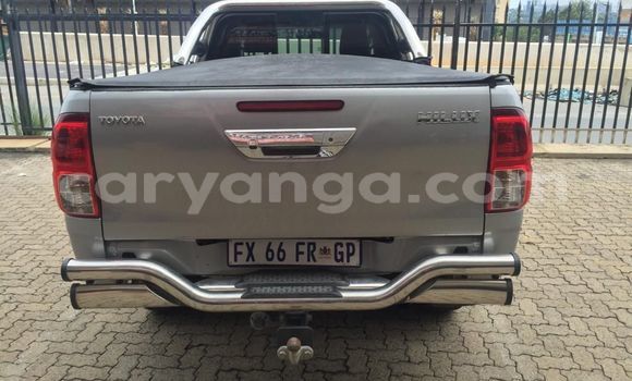 Nunua Ilio tumika Toyota Hilux Silver Gari ndani ya Blantyre nchini Malawi Nunua Ilio tumika Toyota Hilux Silver Gari ndani ya Blantyre nchini Malawi