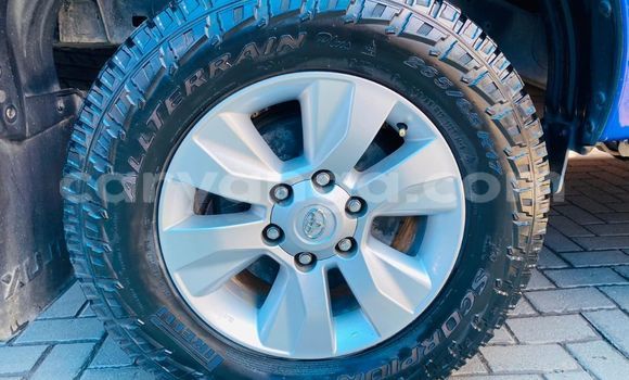 Nunua Ilio tumika Toyota Hilux Blue Gari ndani ya Blantyre nchini Malawi Nunua Ilio tumika Toyota Hilux Blue Gari ndani ya Blantyre nchini Malawi