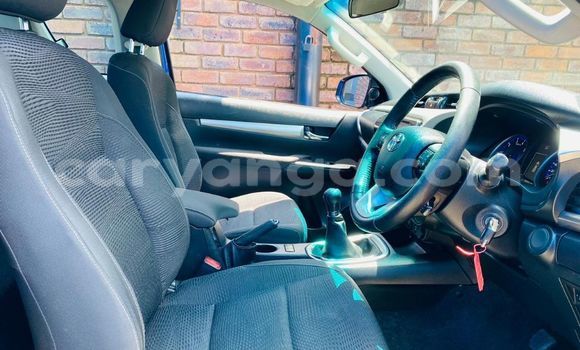 Nunua Ilio tumika Toyota Hilux Blue Gari ndani ya Blantyre nchini Malawi Nunua Ilio tumika Toyota Hilux Blue Gari ndani ya Blantyre nchini Malawi