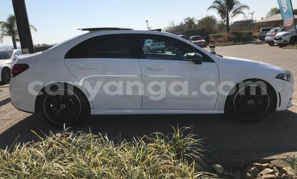 Nunua Ilio tumika Mercedes‒Benz A–Class White Gari ndani ya Blantyre nchini Malawi Nunua Ilio tumika Mercedes‒Benz A–Class White Gari ndani ya Blantyre nchini Malawi