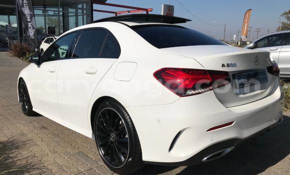 Nunua Ilio tumika Mercedes‒Benz A–Class White Gari ndani ya Blantyre nchini Malawi Nunua Ilio tumika Mercedes‒Benz A–Class White Gari ndani ya Blantyre nchini Malawi